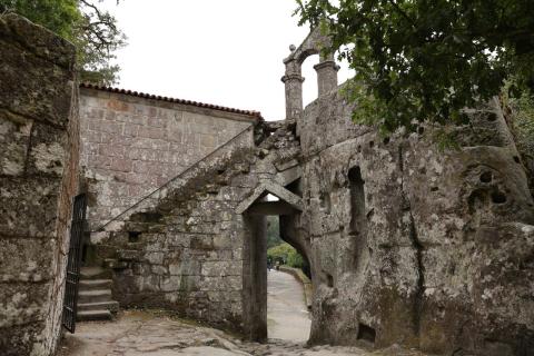 Monasterio de San Pedro de Rocas y centro de interpretación