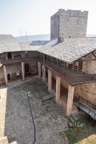 Castelo y museo etnográfico  de Castro Caldelas