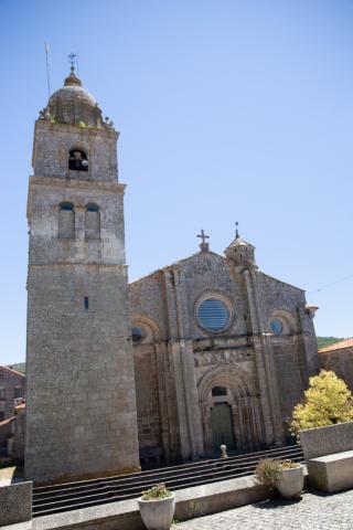 Monasterio e Iglesia de Santa María de Xunqueira de Ambía