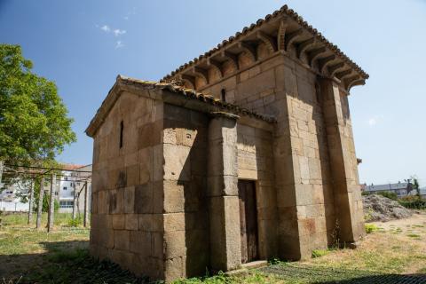 Monasterio e Iglesia de San Salvador y Capilla de San Miguel