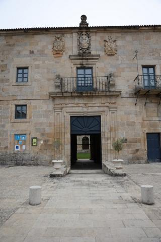 Monasterio y Puente  Medieval de San Clodio