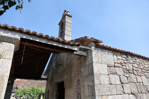 Iglesia de San Xés de Francelos